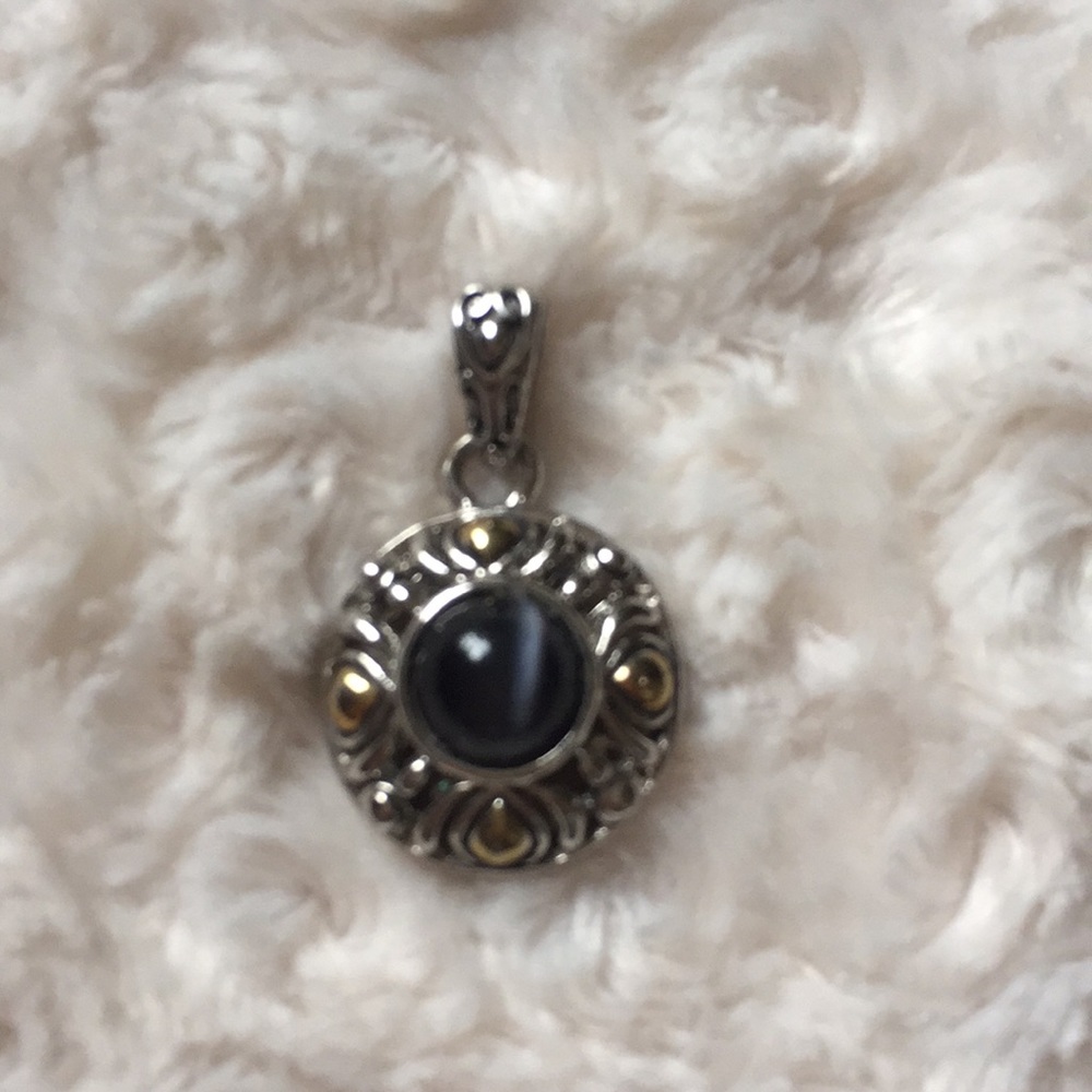 Premier jewelry pendant